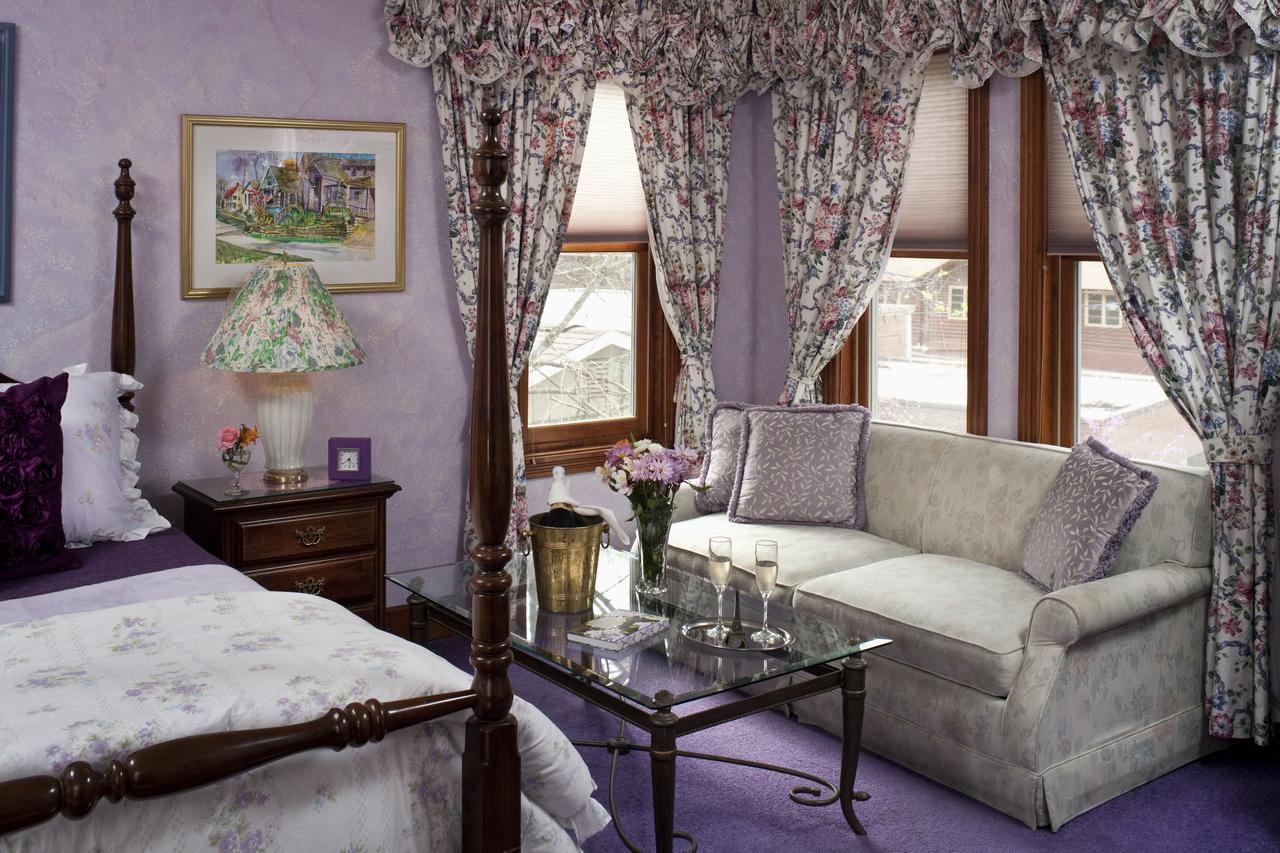 Cliff Cottage Inn Юрика Спрингс Экстерьер фото